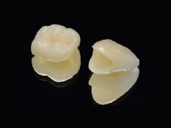 ジルコニアレイアリングクラウン